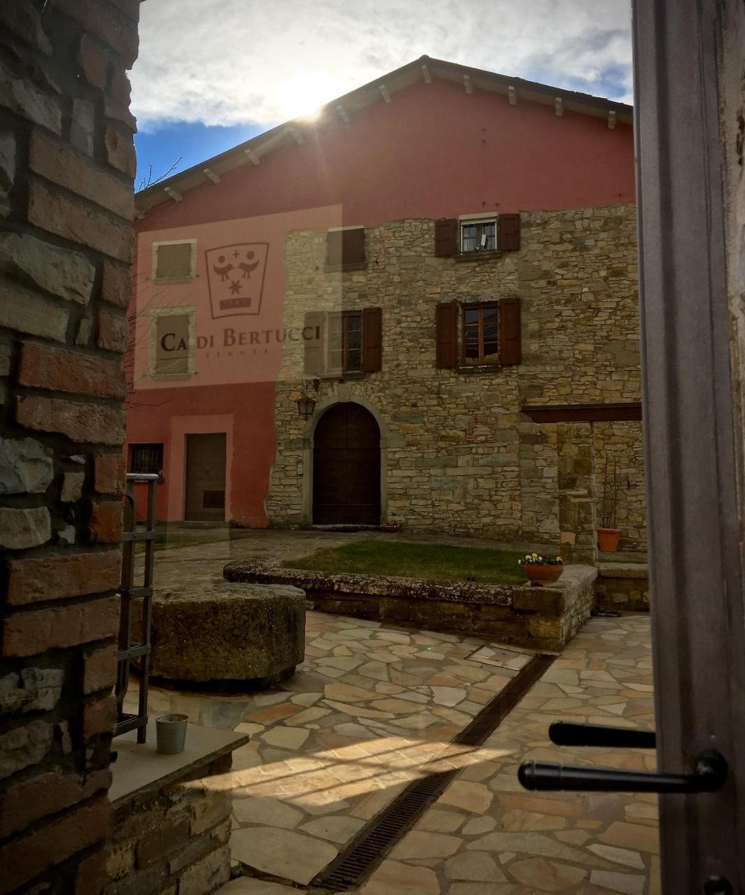 Tenuta Ca Di Bertucci Apartment Solignano Luaran gambar